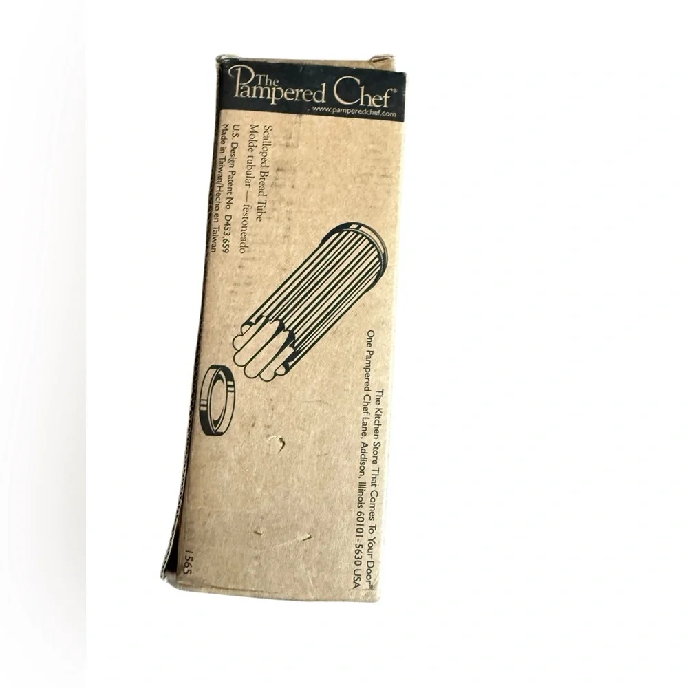 Pampered Chef Scalloped Bread Mold
